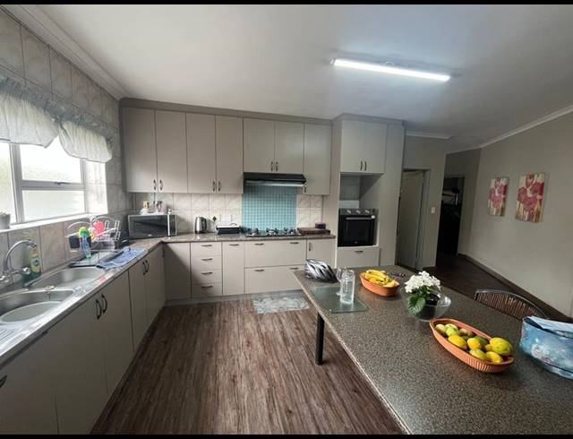 4 BEDROOM PROPERTY TO RENT IN BRACKENFELL SOUTH